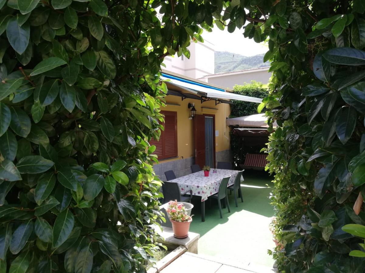 Depandance Con Piscina In Uso In Esclusivo In B&B SantʼAntonio Abate Esterno foto