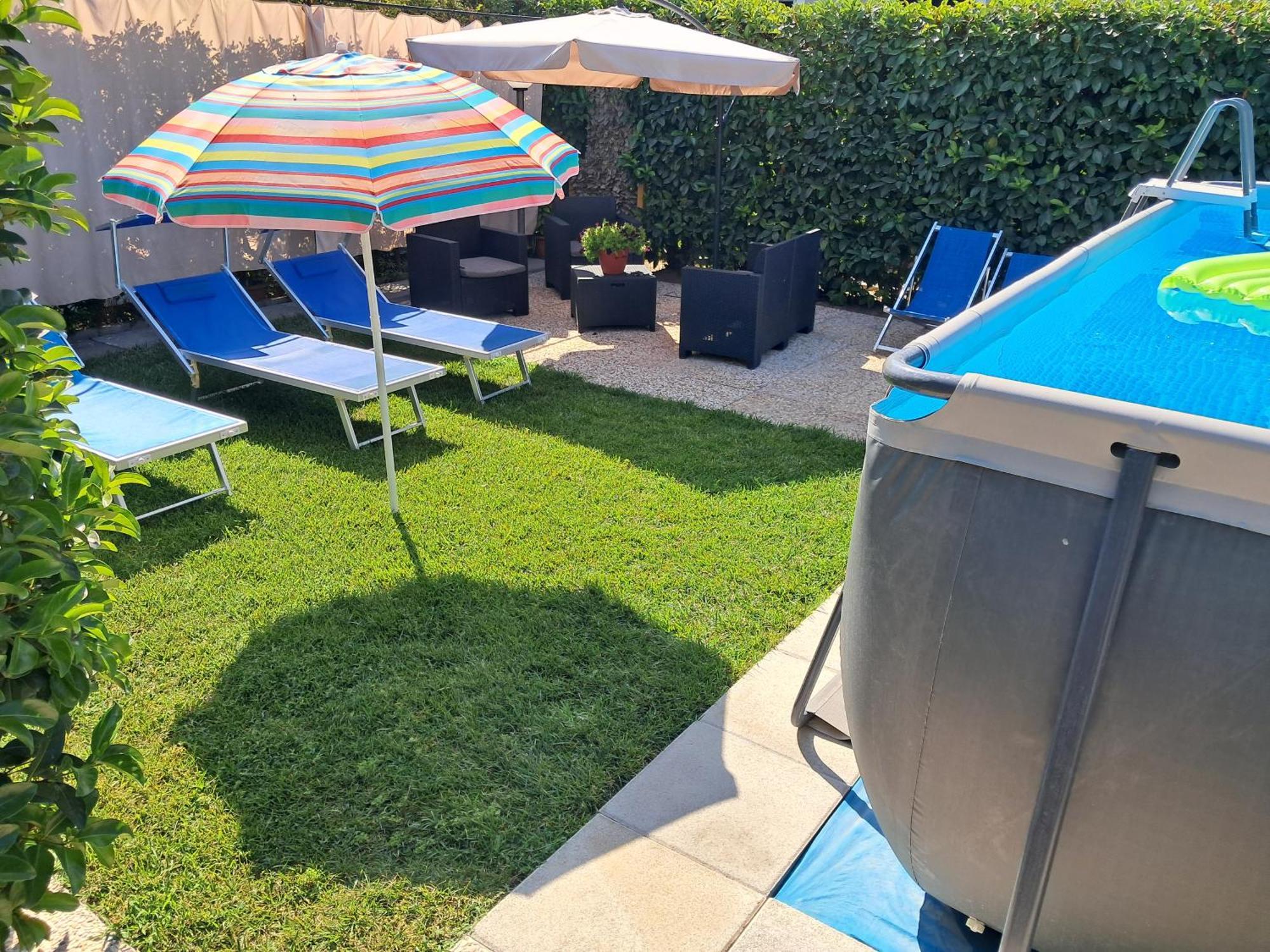Depandance Con Piscina In Uso In Esclusivo In B&B SantʼAntonio Abate Esterno foto
